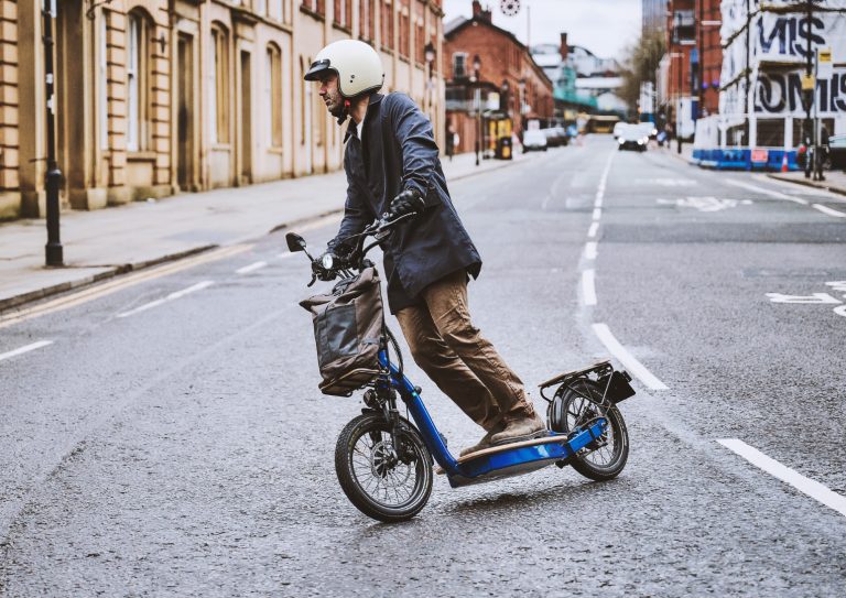 Swifty-GO-GT500-stand-on-moped-manchester